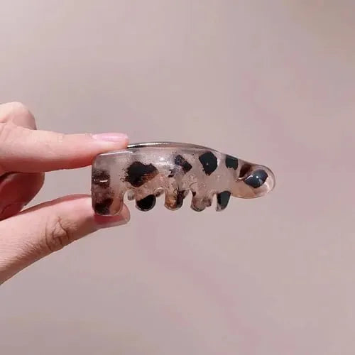 ClipLuxe™ Vintage Banana Hair Clips – Non-Slip Leopard & Matte Set (Pack of 4)